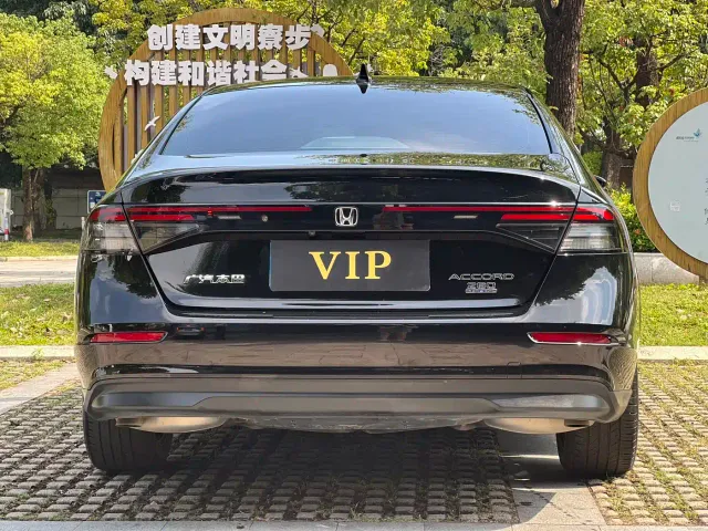 Honda Accord — Фото автомобиля 21