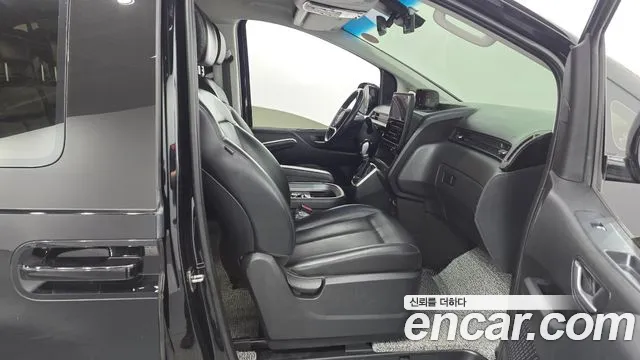 Hyundai Staria — Фото автомобиля 16