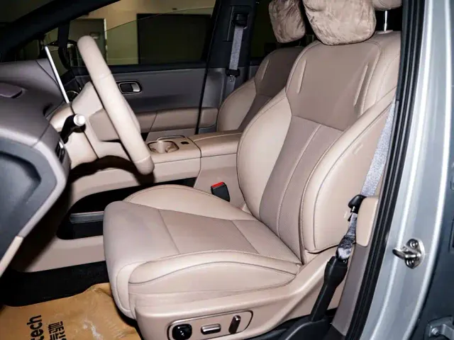 Li Auto i6 — Фото автомобиля 18