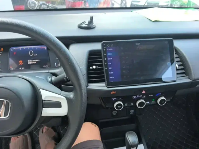 Honda Fit — Фото автомобиля 9