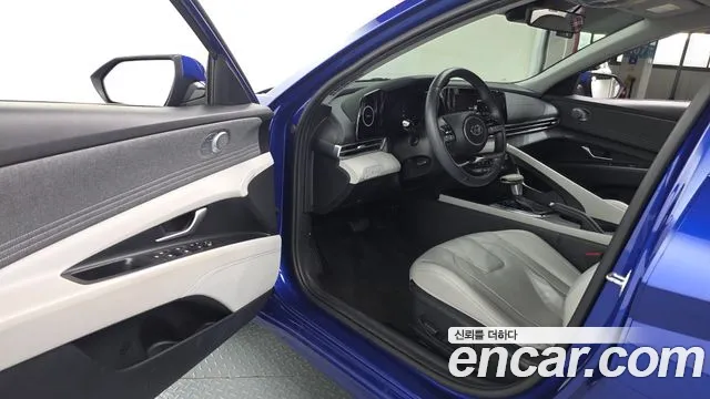 Hyundai Avante CN7 — Фото автомобиля 15