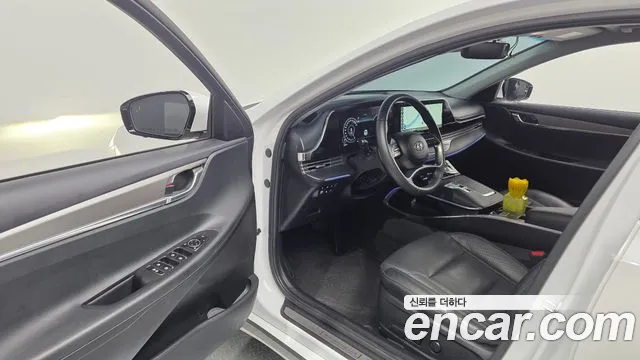 Hyundai Grandeur Новый Grandeur IG — Фото автомобиля 10