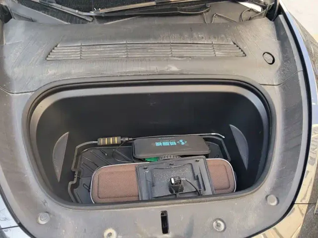 Tesla Model Y — Фото автомобиля 16