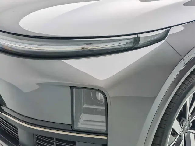 Li Auto L7 — Фото автомобиля 20