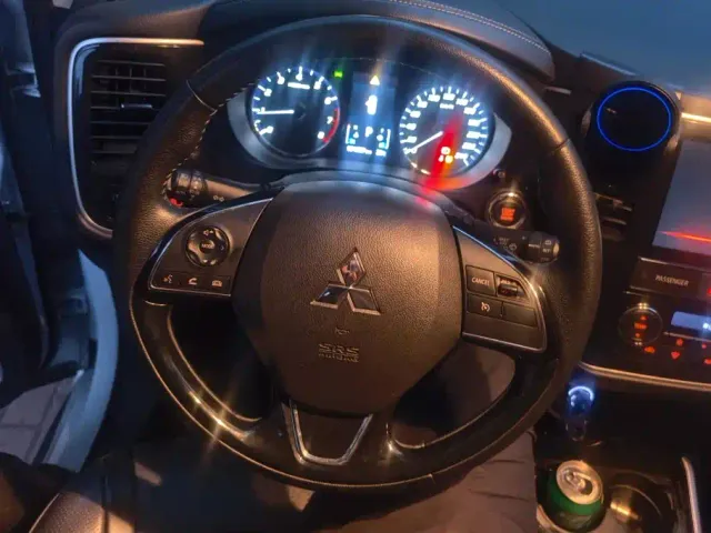 Mitsubishi Outlander — Фото автомобиля 15