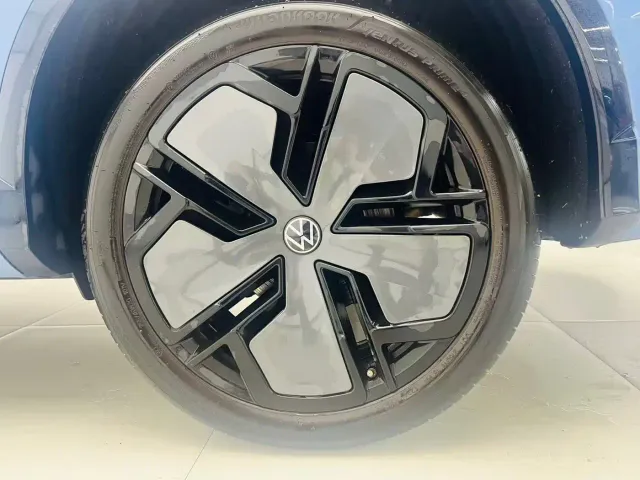 Volkswagen Tiguan L — Фото автомобиля 13
