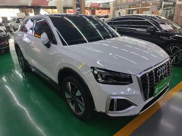 Audi Q2L — Фото автомобиля 3