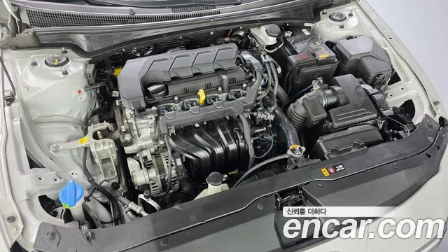 Hyundai Avante CN7 — Фото автомобиля 9