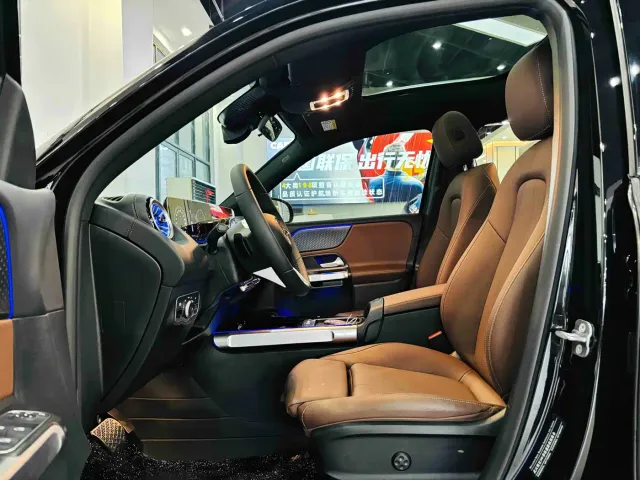Mercedes-Benz GLB-Class — Фото автомобиля 13