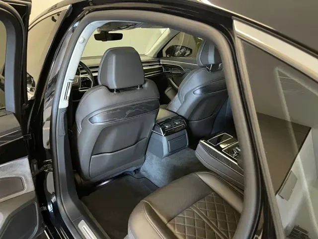 Audi A8 — Фото автомобиля 27