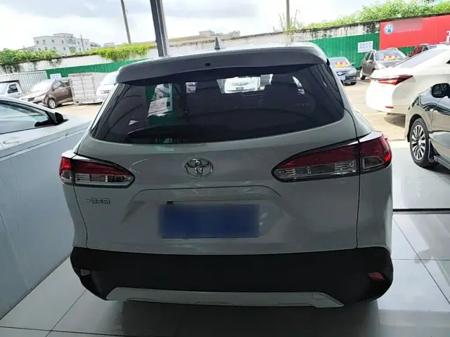 Toyota Corolla Cross — Фото автомобиля 3