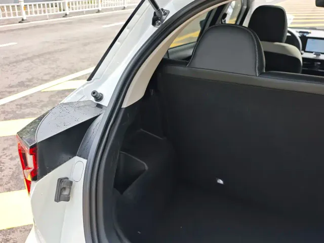 Geely Geometry E Firefly — Фото автомобиля 18