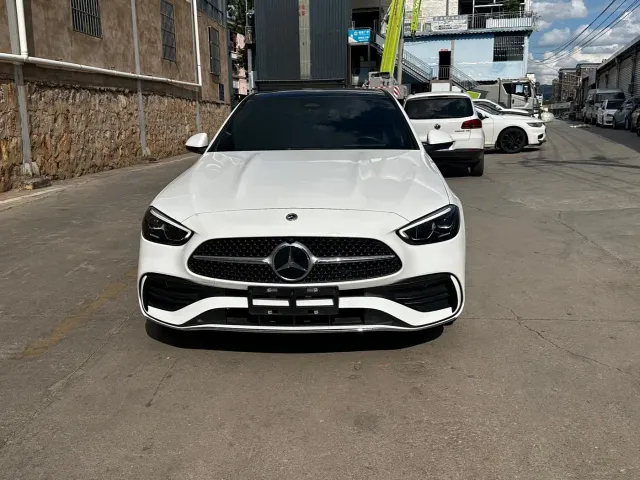 Фотография автомобиля — Mercedes-Benz C-Class
