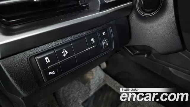 KG_Mobility_Ssangyong Rexton Новый Rexton Sport Дизель 2.2 4WD — Фото автомобиля 25