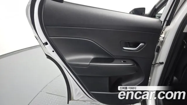 Hyundai Kona SX2 — Фото автомобиля 14