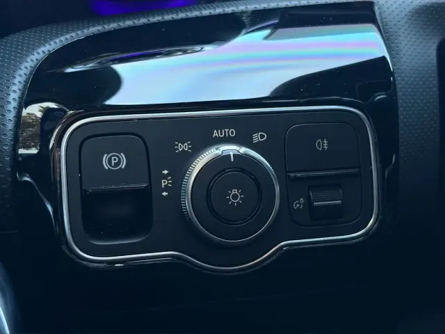 Mercedes-Benz A-Class — Фото автомобиля 22