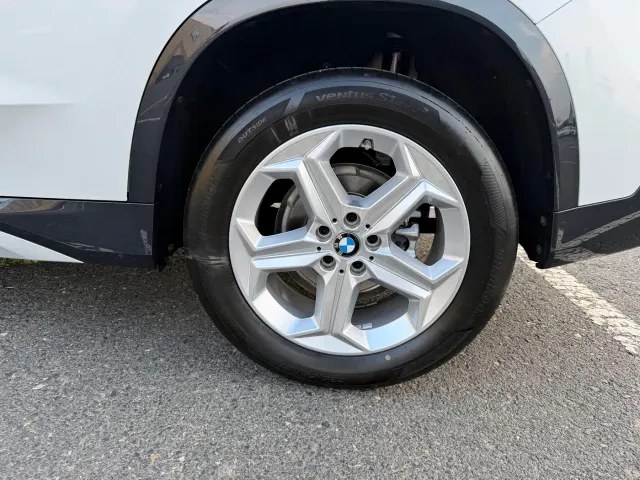 BMW X1 — Фото автомобиля 12