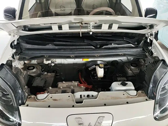 Wuling Hongguang Mini EV — Фото автомобиля 19