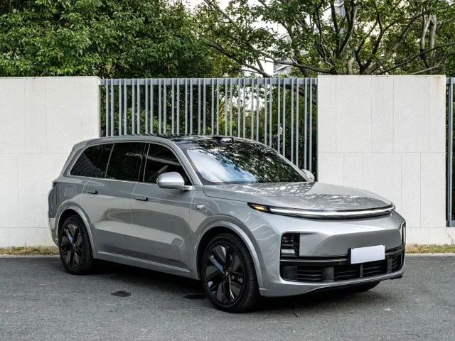 Li Auto L9 — Фото автомобиля 3