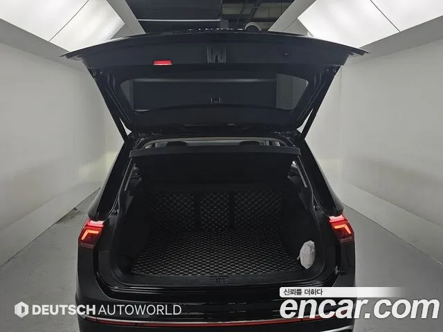 Volkswagen Tiguan Tiguan 2 поколение 2.0 TDI Prestige — Фото автомобиля 19