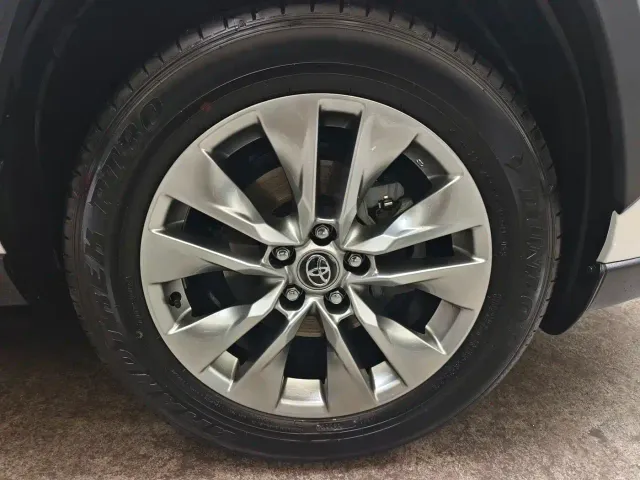 Toyota Wildlander — Фото автомобиля 11