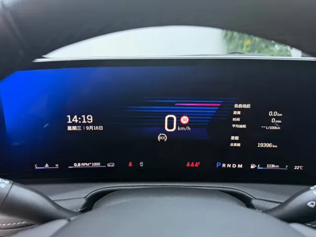 Cadillac XT4 — Фото автомобиля 10