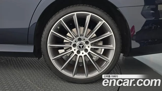 Mercedes-Benz E-Class W213 — Фото автомобиля 6
