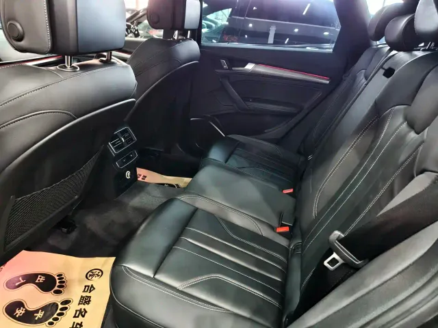 Audi Q5L — Фото автомобиля 15