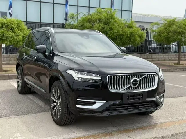 Volvo Volvo XC90 2023 B6 Smart Comfort Luxury Edition 7-Seater — Фото автомобиля 3