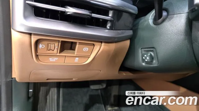 Hyundai Grandeur Grandeur (GN7) 2.5 Бензин 2WD — Фото автомобиля 6
