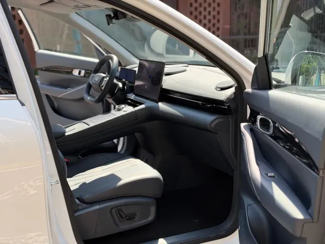 Geely Galaxy E5 — Фото автомобиля 7