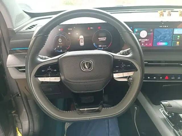 Changan CS75 Plus — Фото автомобиля 10