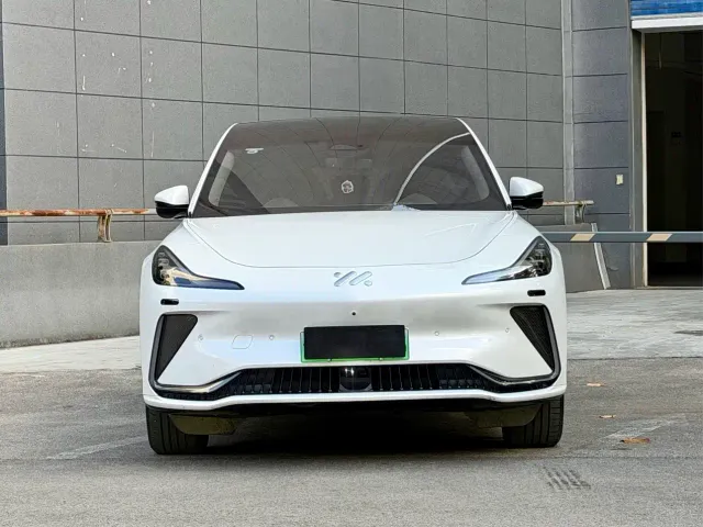 IM Motors LS7 — Фото автомобиля 2
