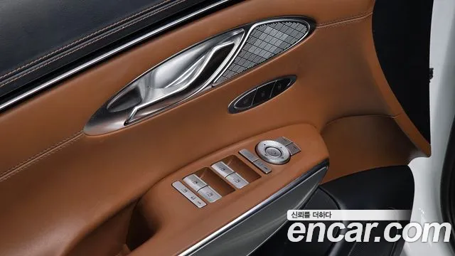 Genesis GV70 — Фото автомобиля 16