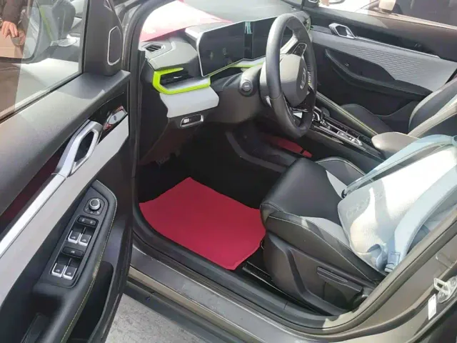 Geely Binyue — Фото автомобиля 11