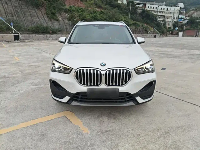 BMW X1 — Фото автомобиля 2