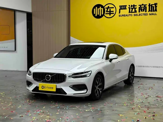 Фотография автомобиля — Volvo S60