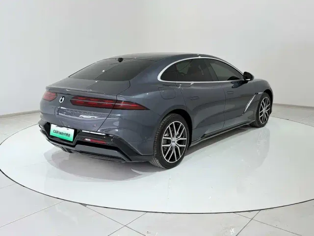 Denza Z9 — Фото автомобиля 27