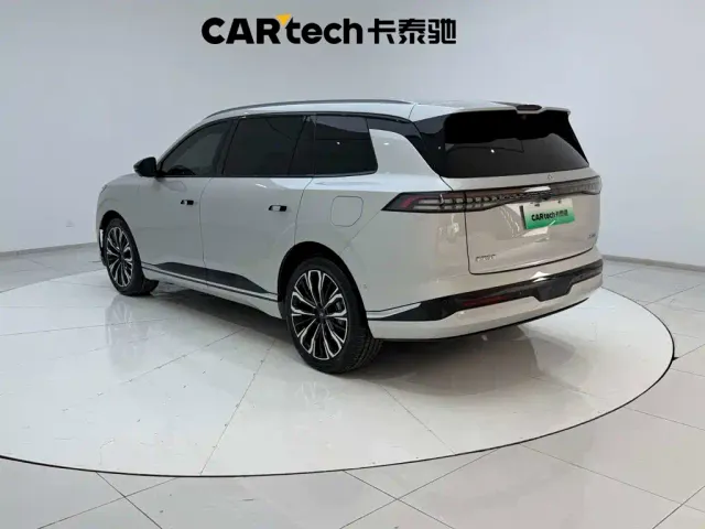 Dongfeng eπ 008 — Фото автомобиля 7