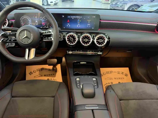 Mercedes-Benz A-Class — Фото автомобиля 11