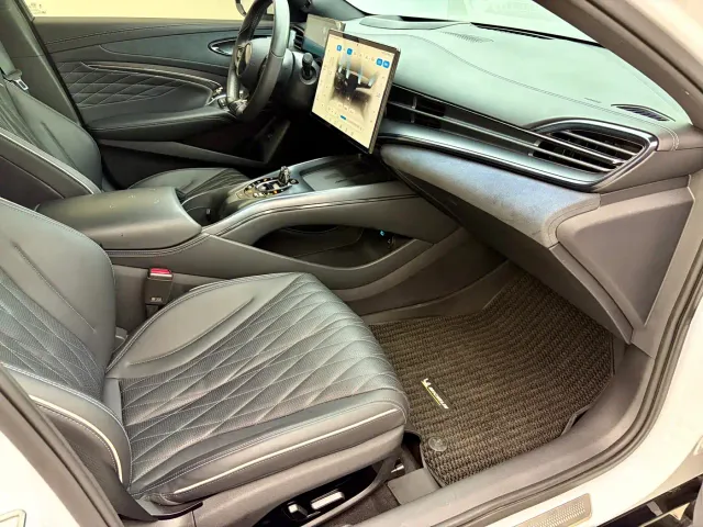 BYD Seal — Фото автомобиля 6