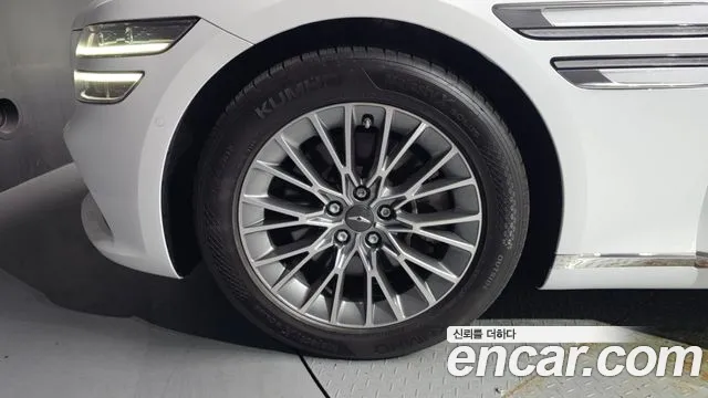 Genesis G80 Бензин 2.5 турбо AWD — Фото автомобиля 5