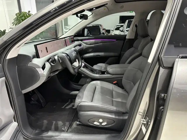 IM Motors LS6 — Фото автомобиля 3