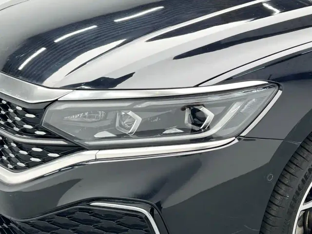 Volkswagen Passat — Фото автомобиля 10