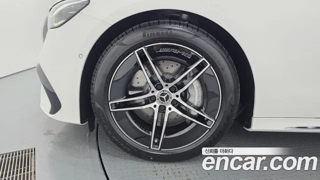 Mercedes-Benz E-Class W214 — Фото автомобиля 5