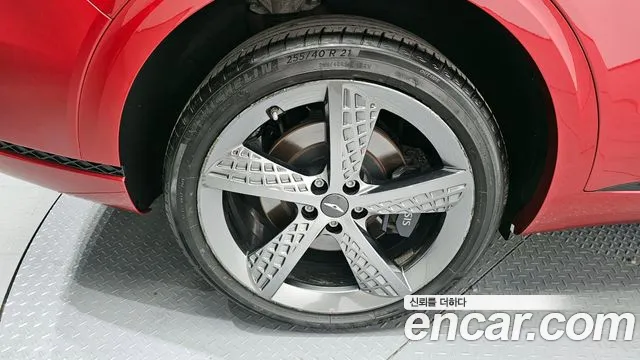 Genesis GV70 2.5T Бензин 2WD — Фото автомобиля 4
