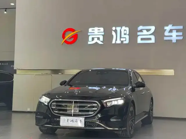 Mercedes-Benz E-Class — Фото автомобиля 3