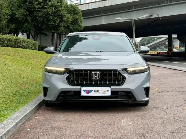 Honda Inspire — Фото автомобиля 2