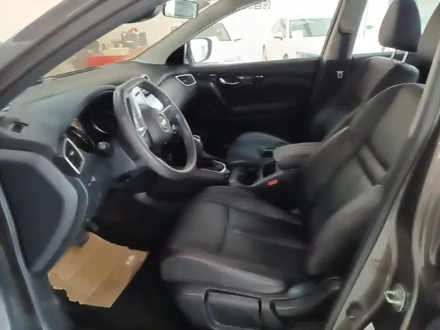 Nissan Qashqai — Фото автомобиля 14