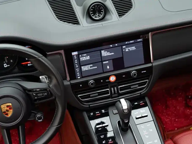 Porsche Macan — Фото автомобиля 13